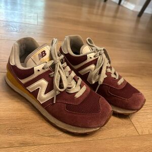 New Balance Maroon and Beige Sneakers classic 574